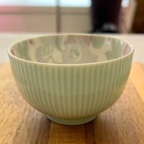 Awe-Inspiring Japanese Set of 6 Specially Crafted Hand-Painted Ice-Cream Bowls! - Picture 5 of 15